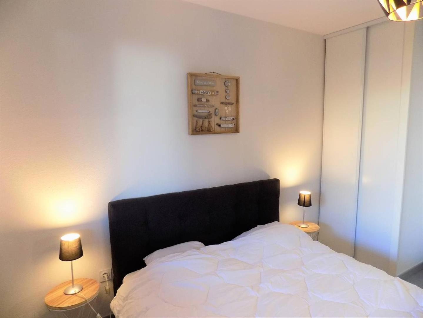 - Confortable - Terrasse Et Jardinet Privatif - Wifi Appartement Royan