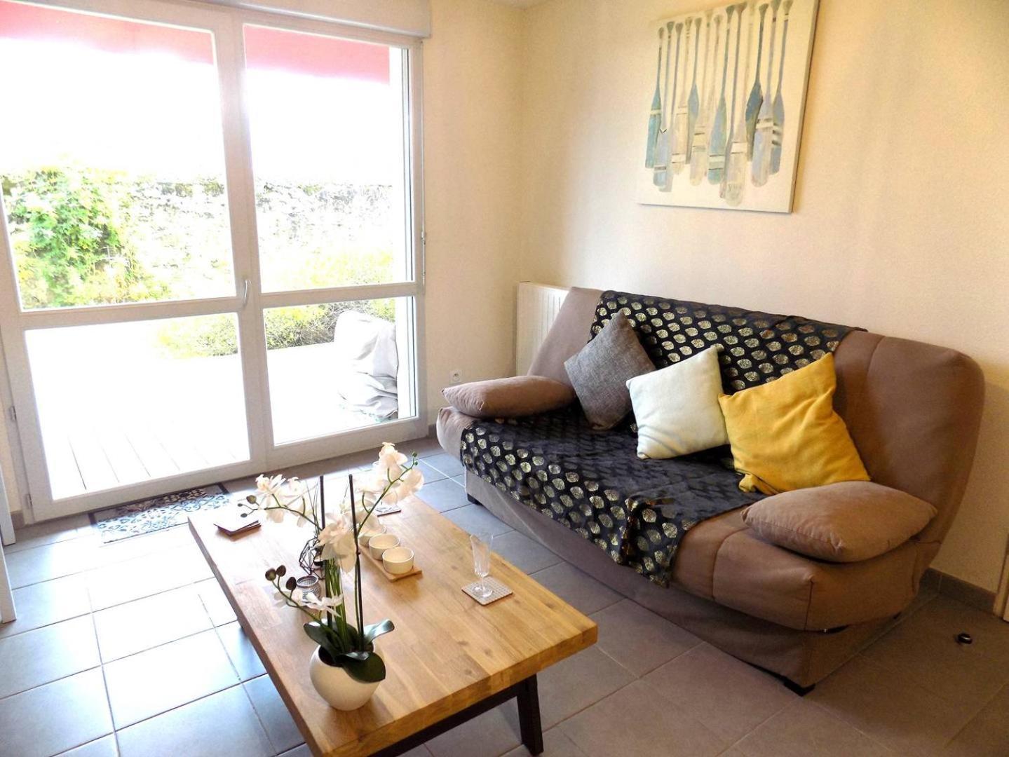- Confortable - Terrasse Et Jardinet Privatif - Wifi Appartement Royan